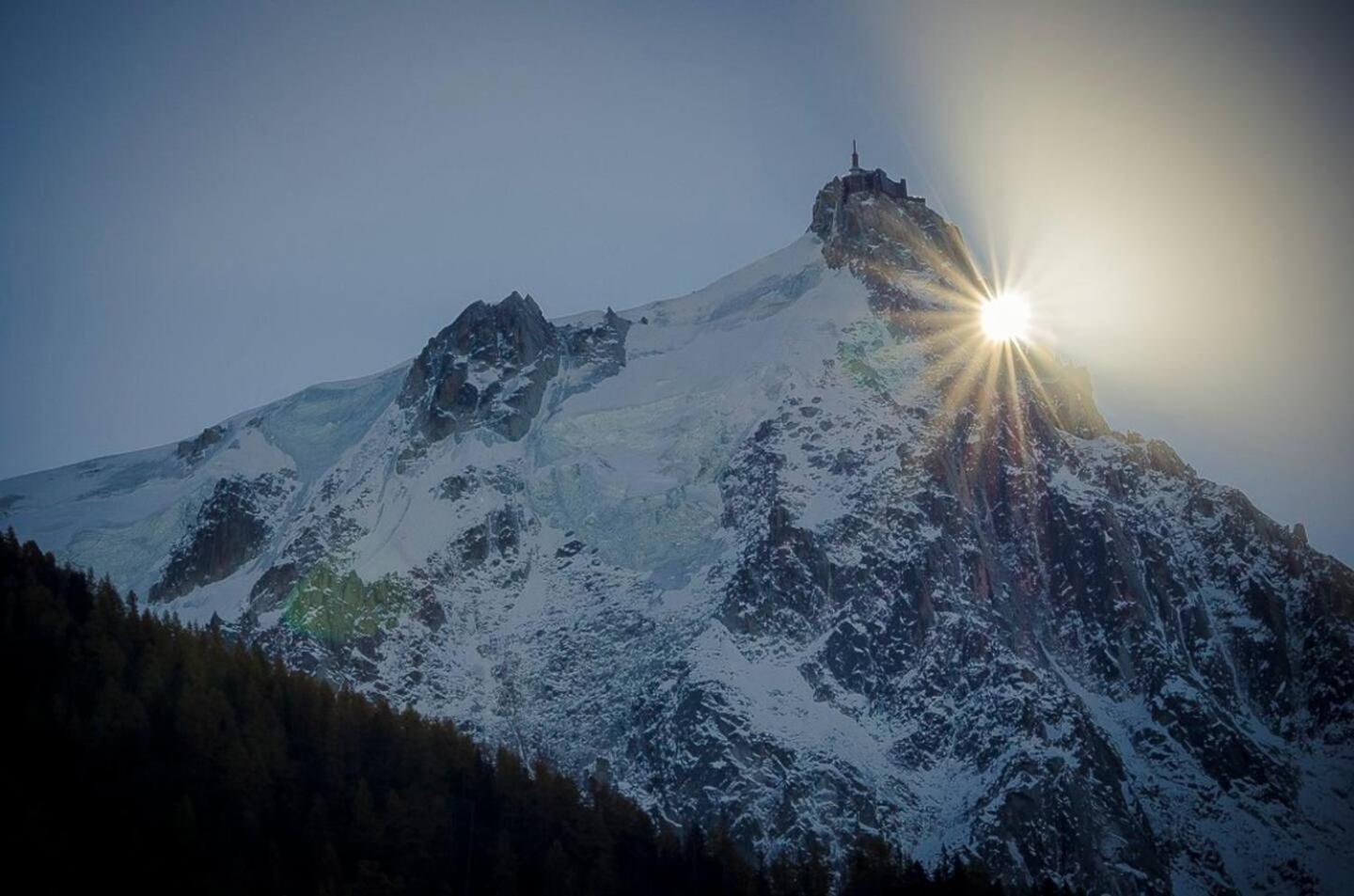 Vue Brevent Sublime En Centre Ville Avec Parking Prive Chamonix Kültér fotó