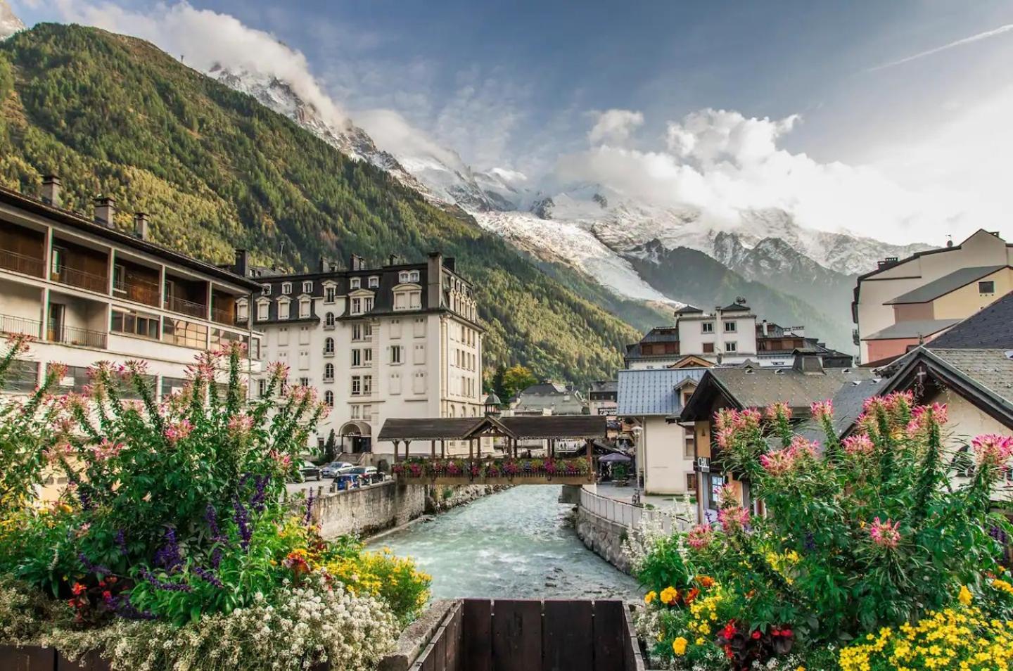 Vue Brevent Sublime En Centre Ville Avec Parking Prive Chamonix Kültér fotó